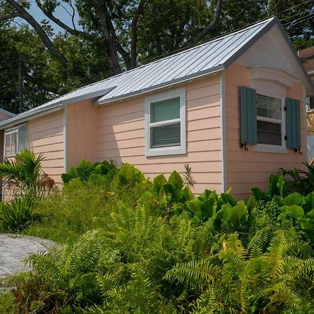 Hemingsway'S Village Luxury Beach Houses Virginia Beach Exterior photo