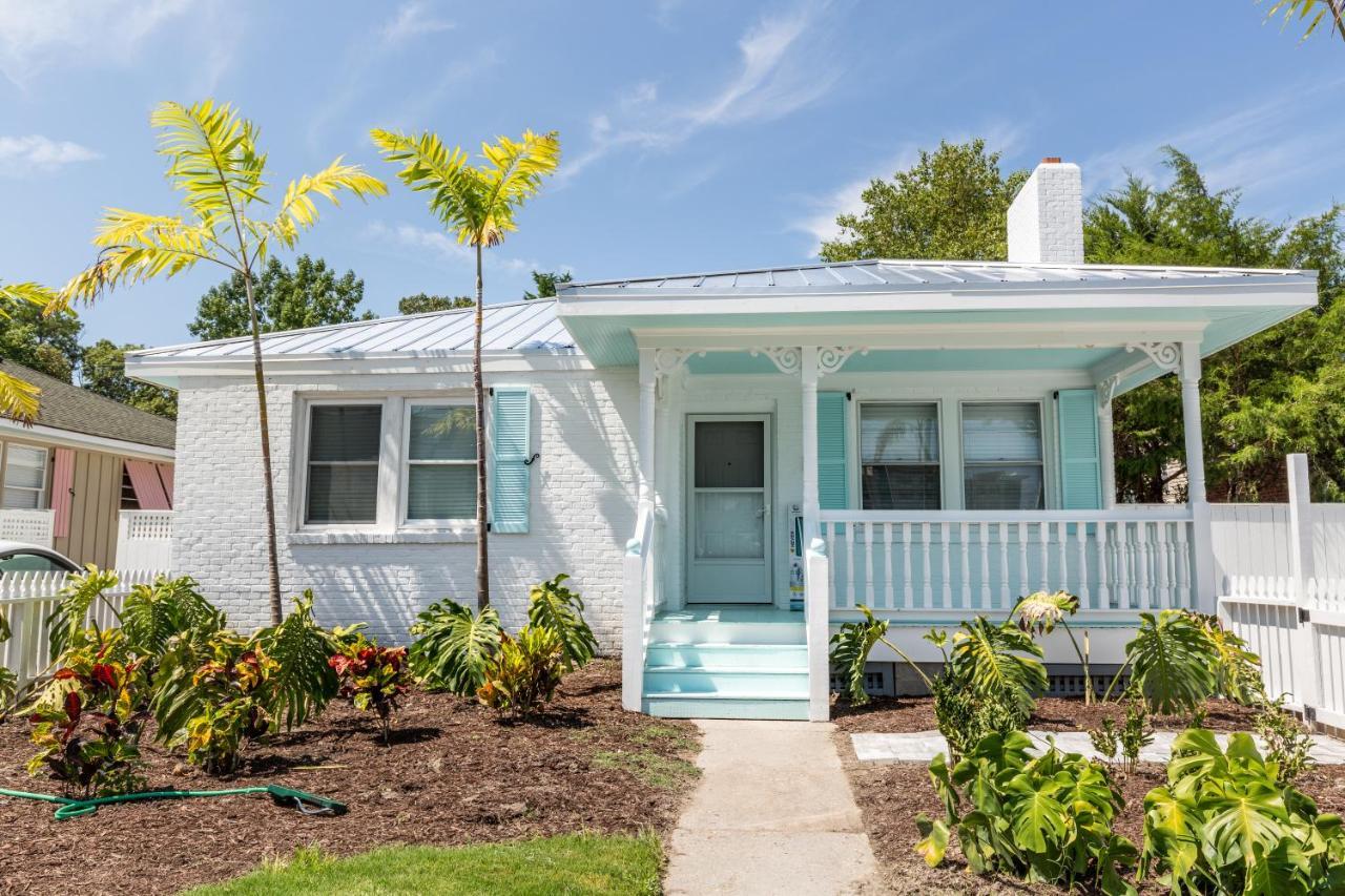 Hemingsway'S Village Luxury Beach Houses Virginia Beach Exterior photo